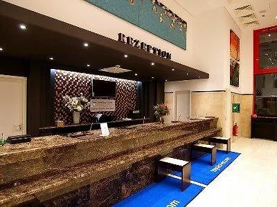 Toyoko Frankfurt Station 3*